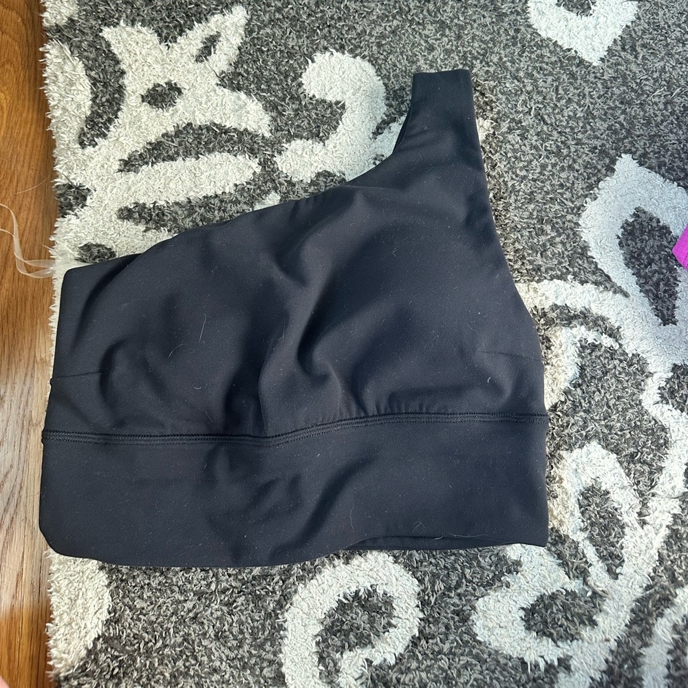 Lululemon One shoulder sports bra/top